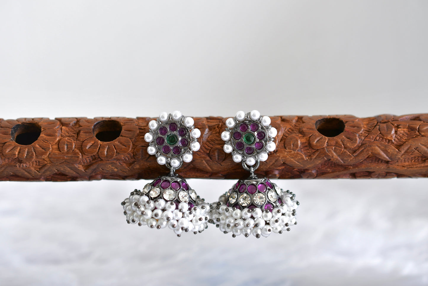 Black finish precious kemp-green pearl jhumkka dj-52296