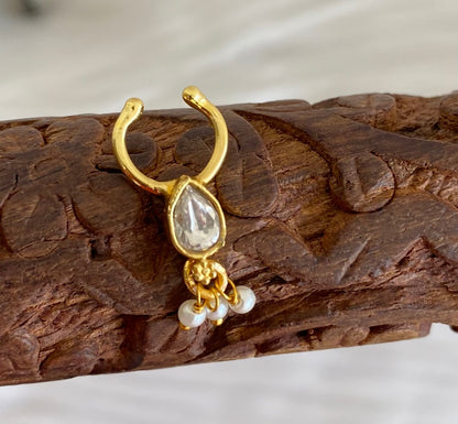 Gold tone white stone pearl nose pin/bulakku dj-53812
