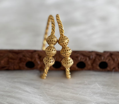 Antique gold tone ball Bangles(2.10) Dj-51337