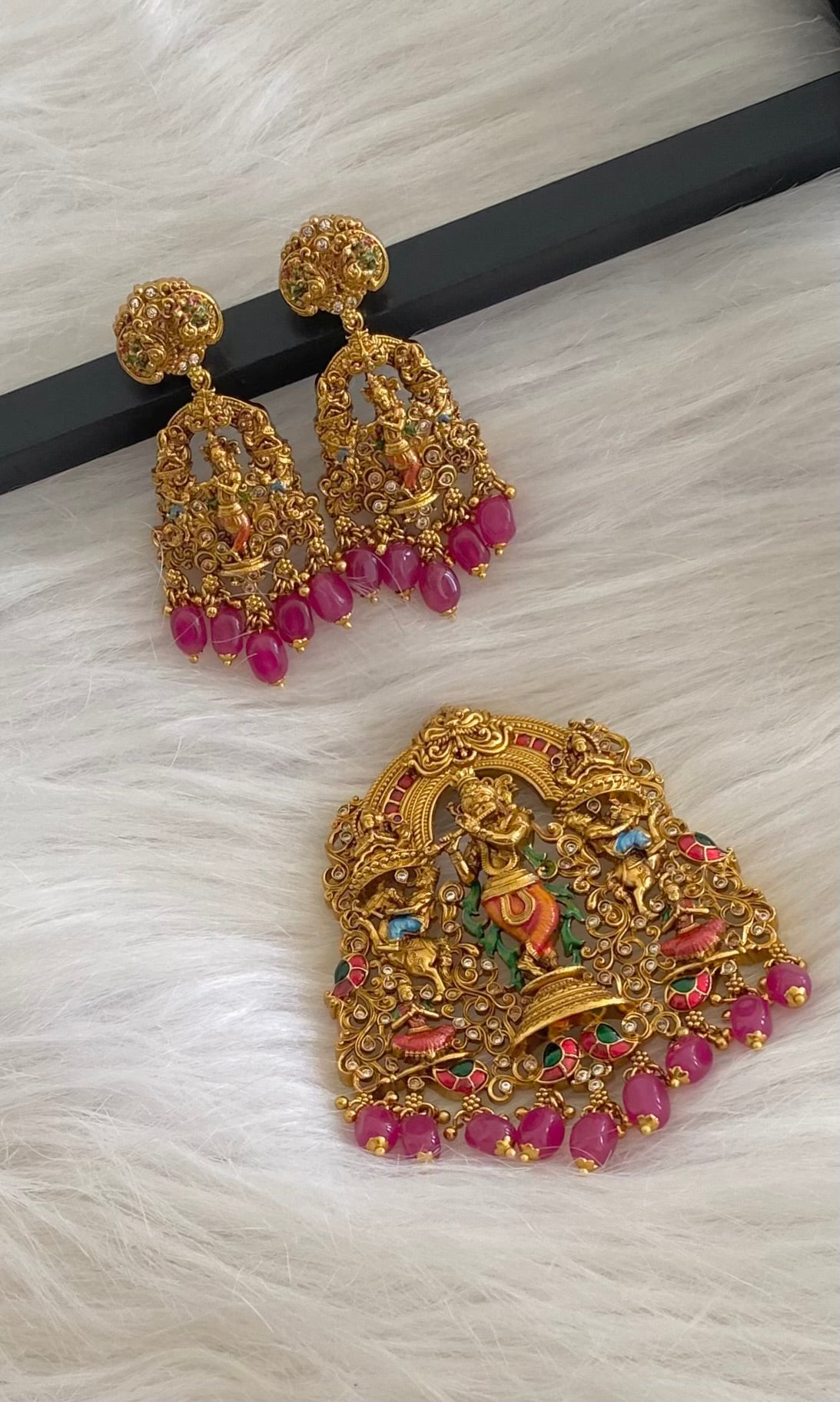 Matte finish ruby beaded krishna meenakari pendant set dj-54741