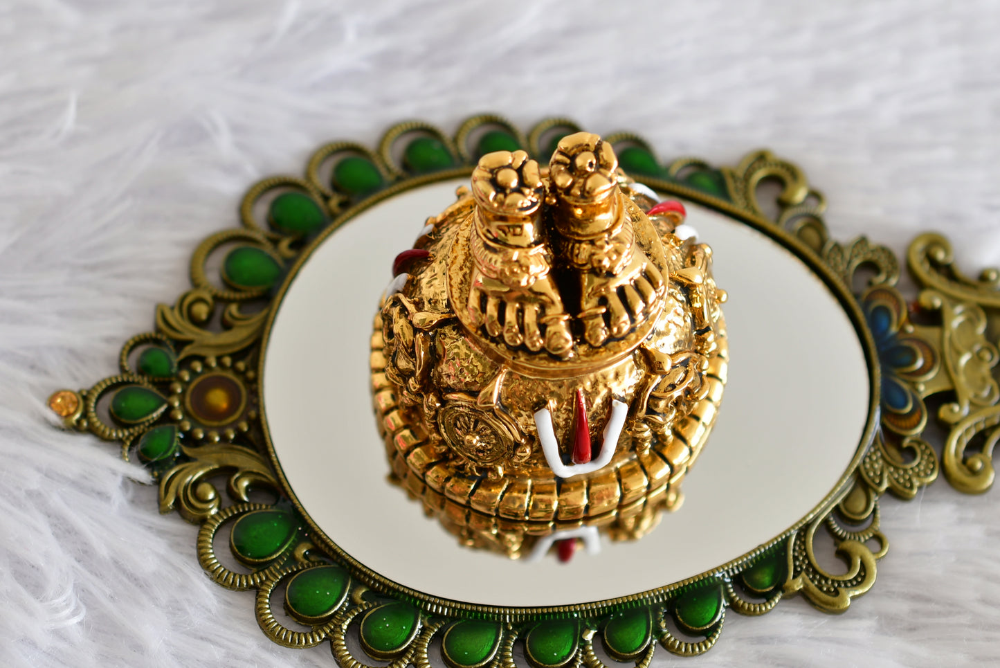 Antique gold tone thirumal padham dj-52327
