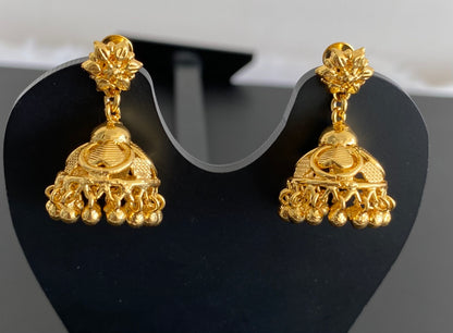 Gold tone flower heart jhumkka dj-53153