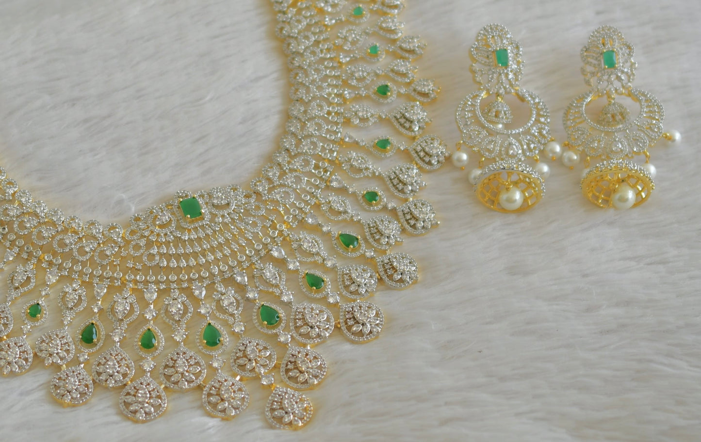 Two tone cz white-emerald huge bridal style haar set dj-49000