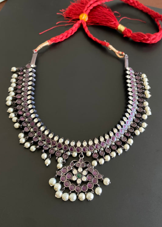 Black finish precious kemp-green-white pearl necklace dj-53246