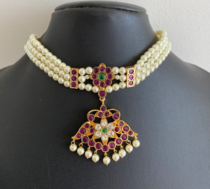 Gold tone precious kemp-green-white pearl reversible flower choker necklace dj-53934