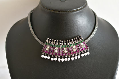 Black finish precious kemp-green pearl poothali necklace dj-52278