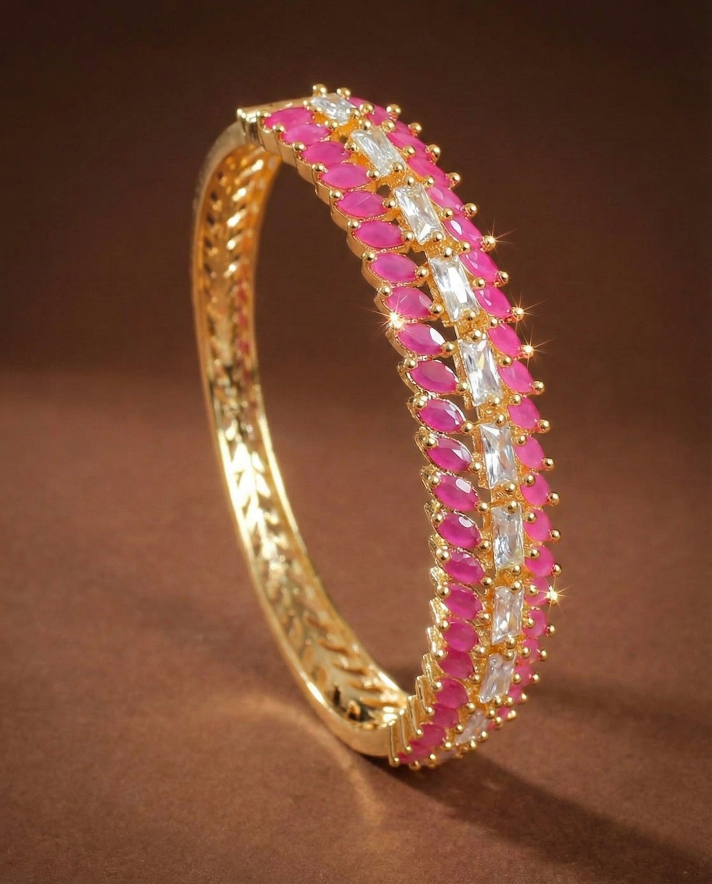 Gold tone Ruby-white Bracelet DJ17913