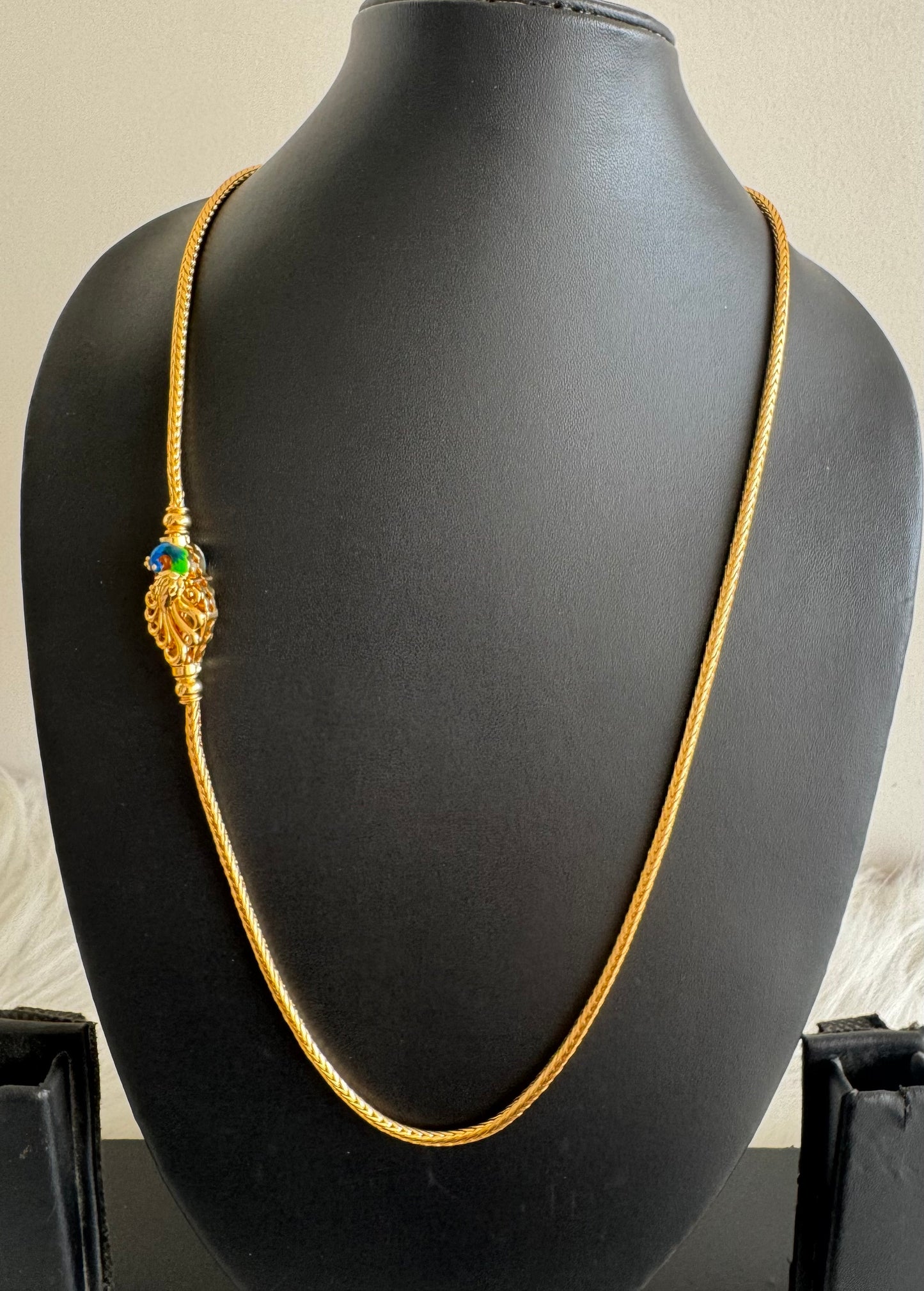 Gold tone 22 inches blue-green meenakari reversible peacock mugappu chain dj-51266