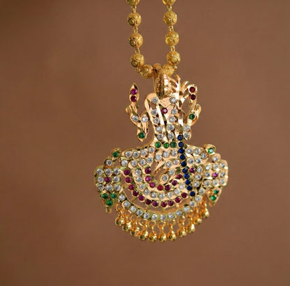Gold tone 24 inches chain with AD Kamakshi pendant set dj-52634