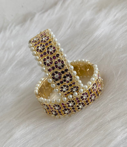 Gold tone precious kemp-white pearl screw bangles(2.6) dj-54678