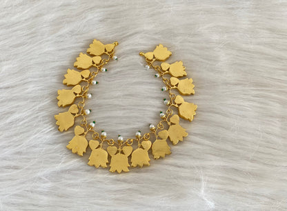 Gold tone coral-white kundan jadau lotus necklace dj-54536