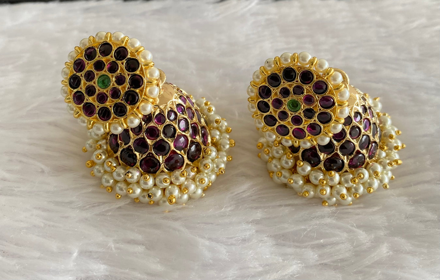 Gold tone precious kemp-green pearl jhumkka dj-50998