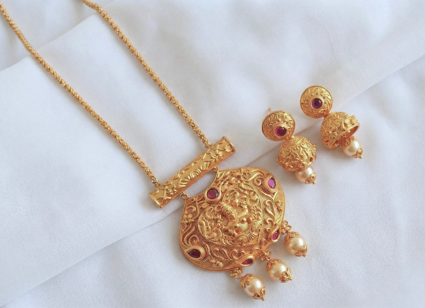Matte finish ruby Lakshmi chain/necklace set -dj13217