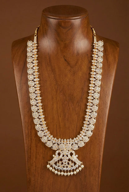 Gold tone AD white pearl peacock haar Dj-52528