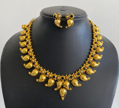 Antique gold tone black stone mango necklace set dj-52967
