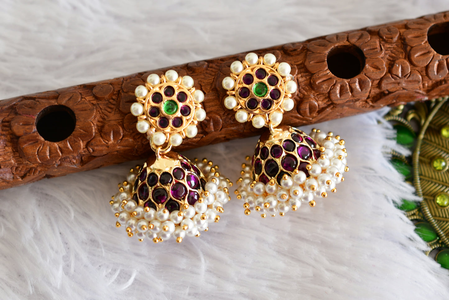 Gold tone precious kemp-green pearl jhumkka dj-52295