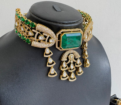 Antique gold tone cz kundan bottle green choker necklace set dj-51079