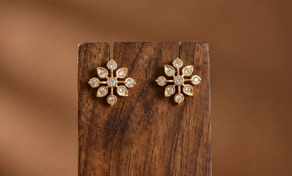 Gold tone AD white stone stud/earrings dj-52780