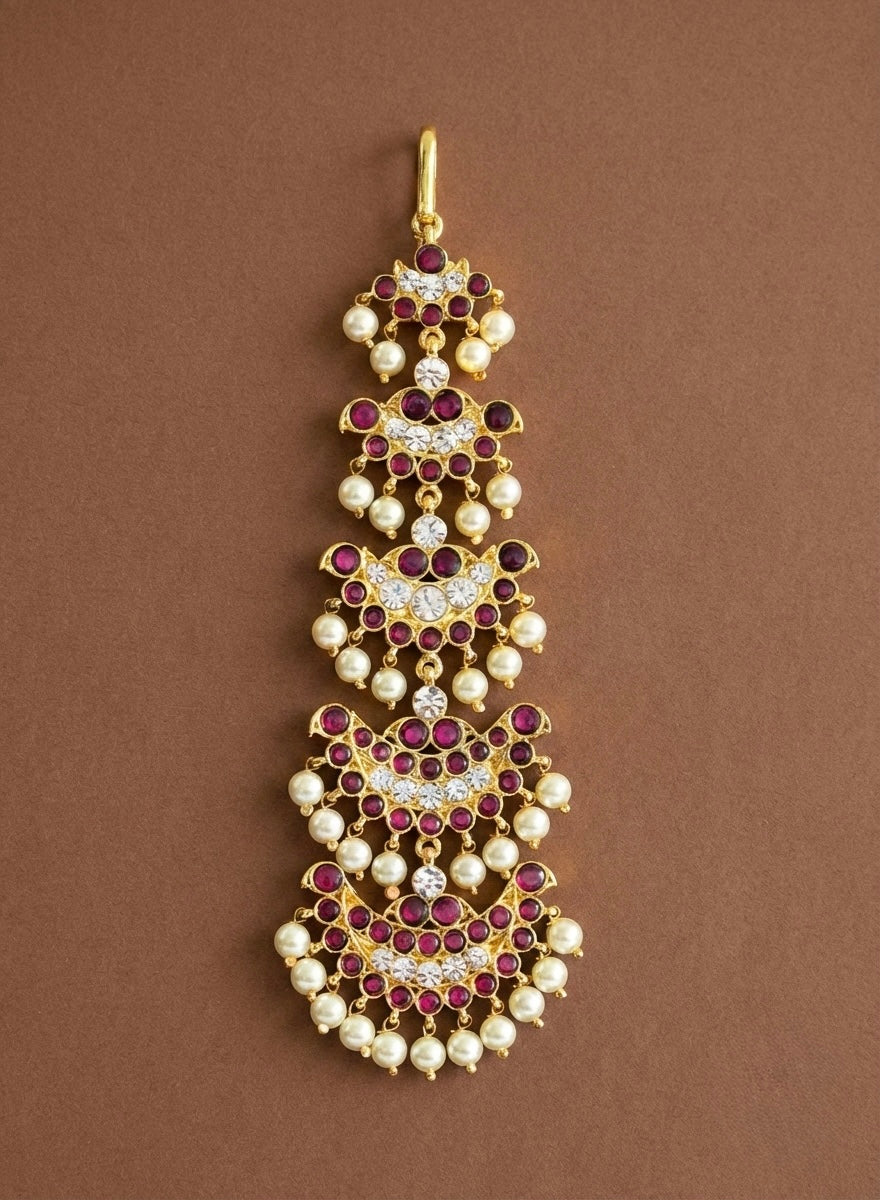 Gold tone precious kemp-white pearl tikka dj-51000