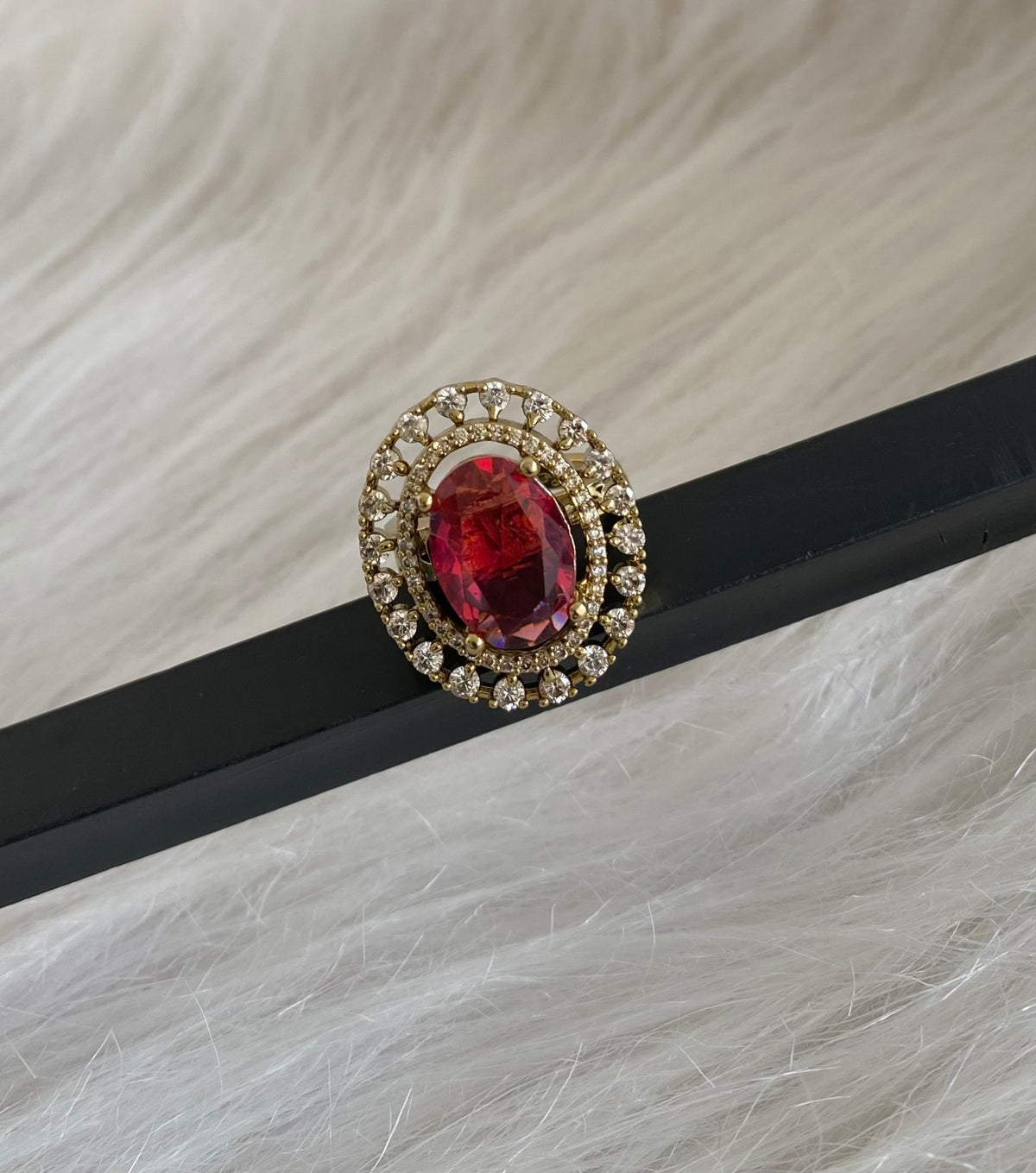 Antique gold tone cz white-maroon stone finger ring dj-55036