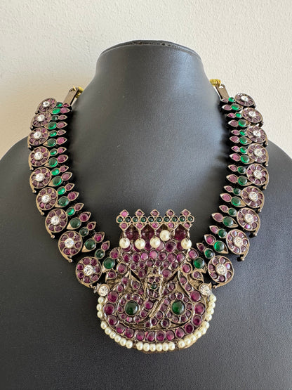 Black finish precious kemp pearl Kalinga Narthana Krishna mango necklace dj-52513