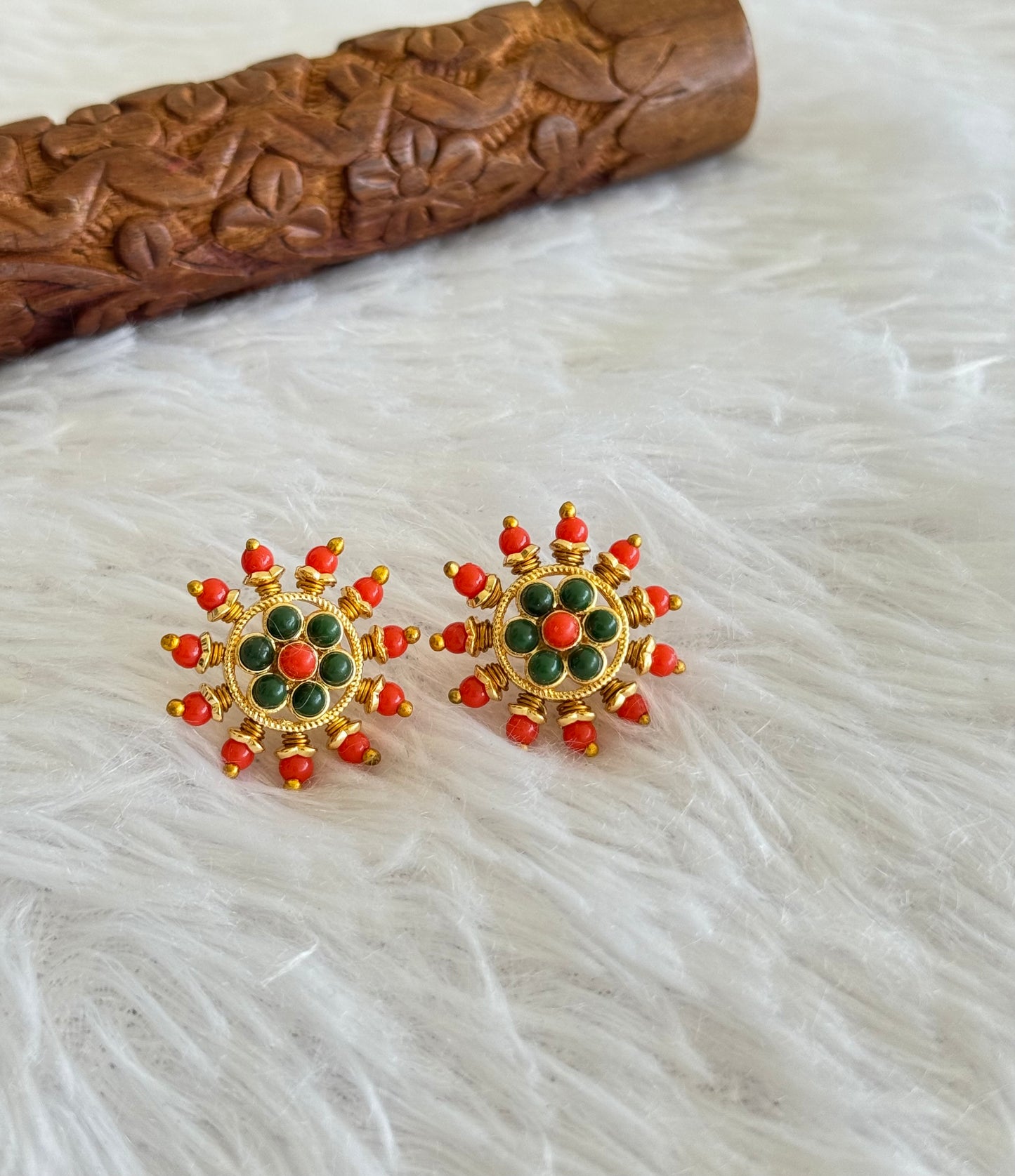 Gold tone coral-green round beaded stud/earrings dj-51599