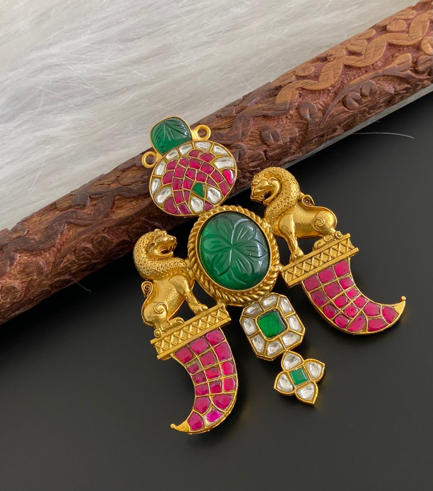 Antique carved green stone jadau lion pendant dj-53847