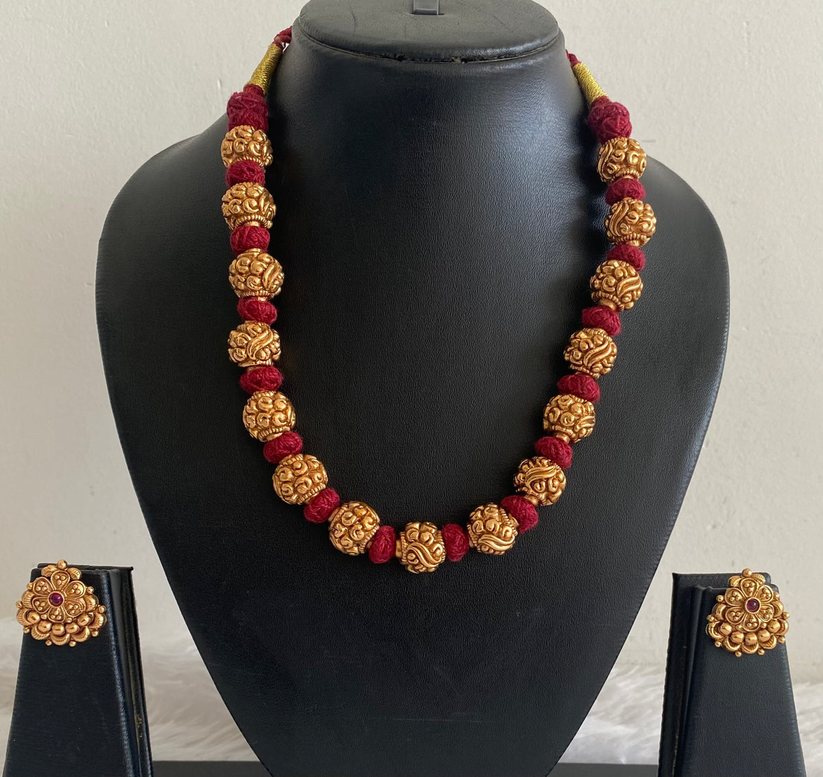 Antique gold tone maroon thread nakshi beaded necklace set dj-54952