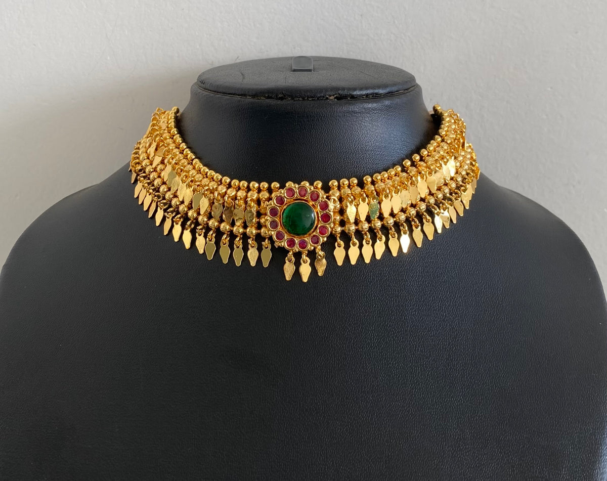 Gold tone kerala style elakka pink-green stone choker necklace dj-55022