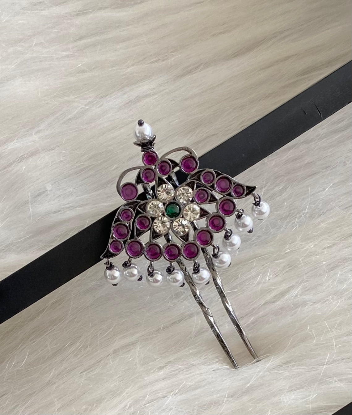Black finish precious kemp-green-white pearl hair jewel/pin dj-54688