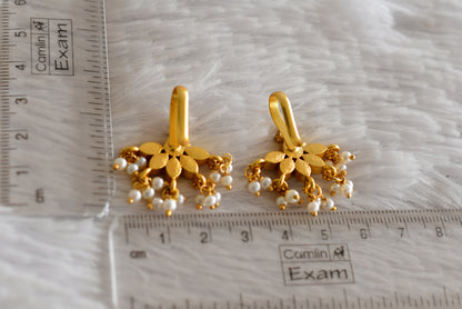 Gold tone pink-green-white kundan jadau bugadi earrings dj-52489