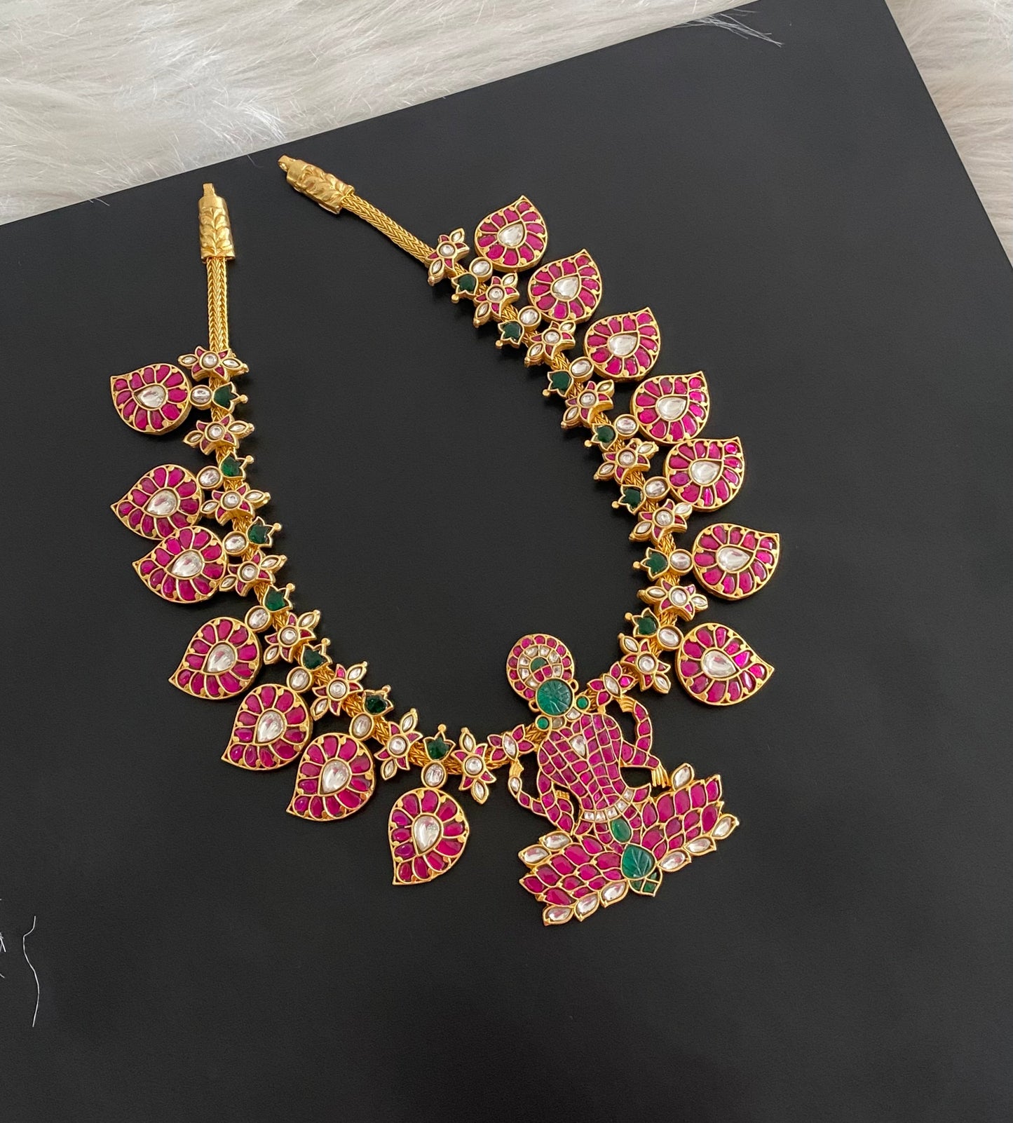 Gold tone mango lakshmi kundan jadau short haar dj-54512