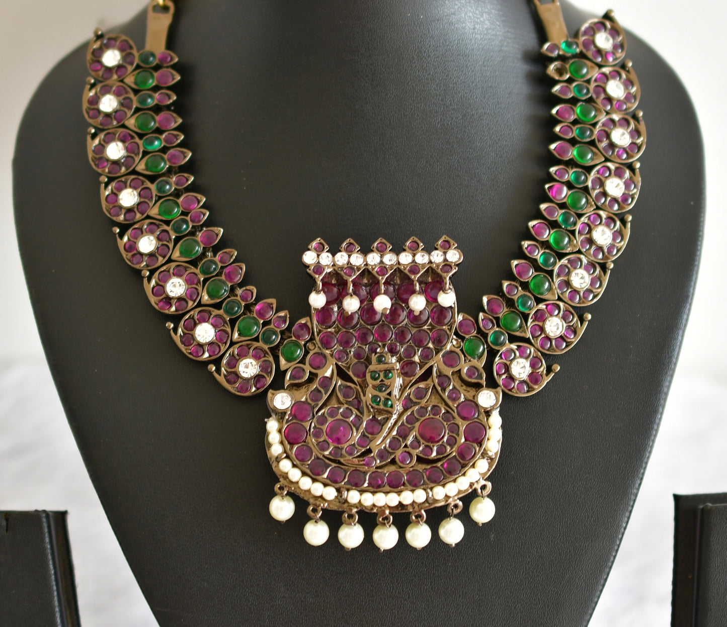 Black finish precious kemp pearl Kalinga Narthana Krishna mango necklace dj-51764