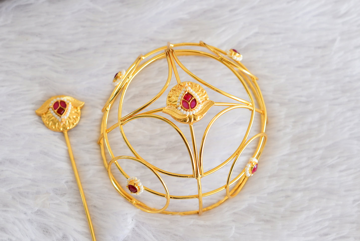 Gold tone kemp-green bun cage-hair accessory with stick Dj-52337