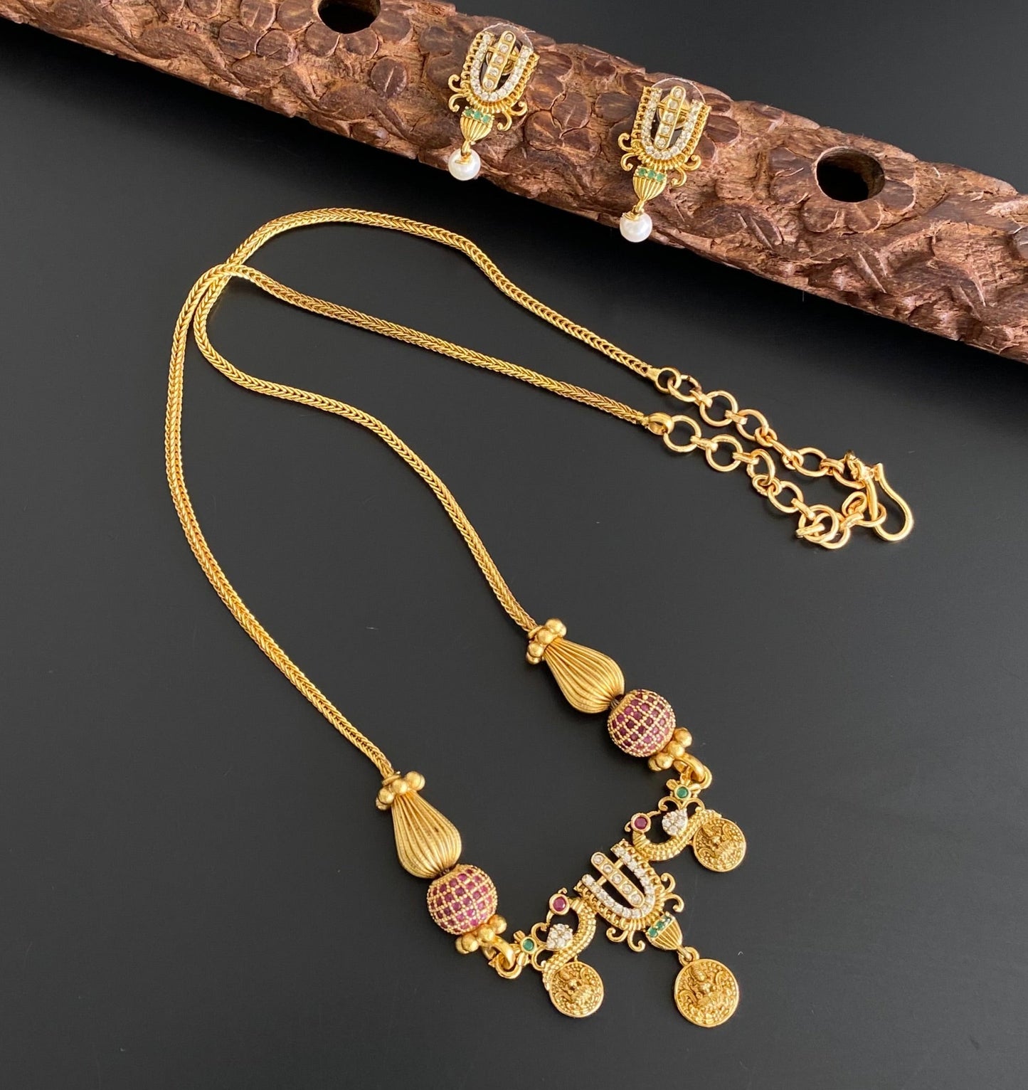 Matte finish pink-green-white thirumal nama beaded chain set dj-54011
