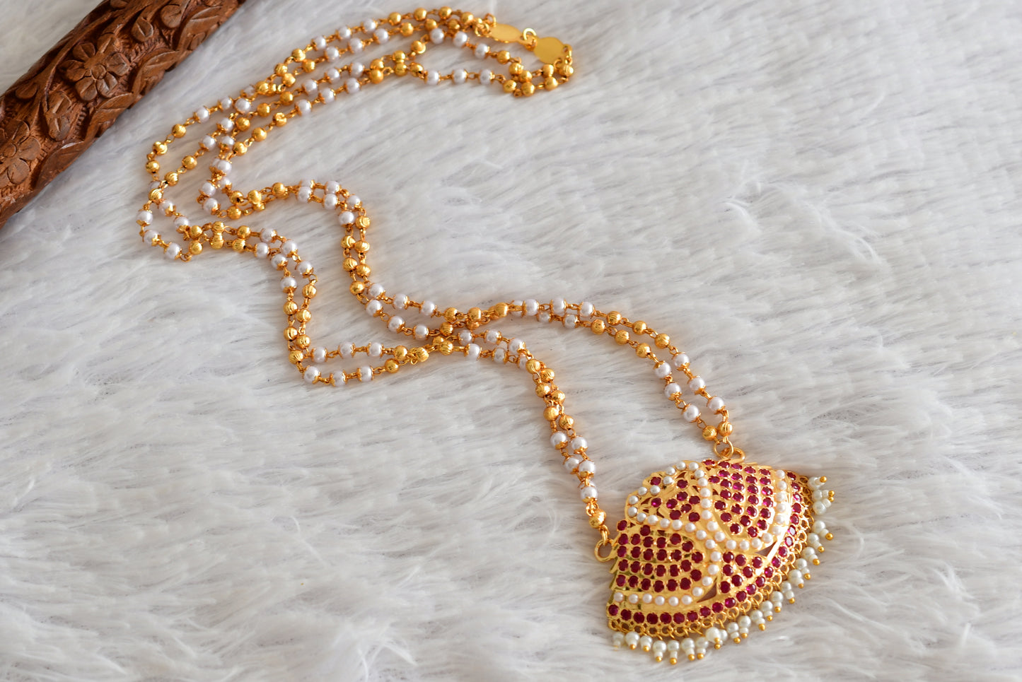 Gold tone 24 inches double layer pearl chain with ad pink-pearl swan pendant dj-51909