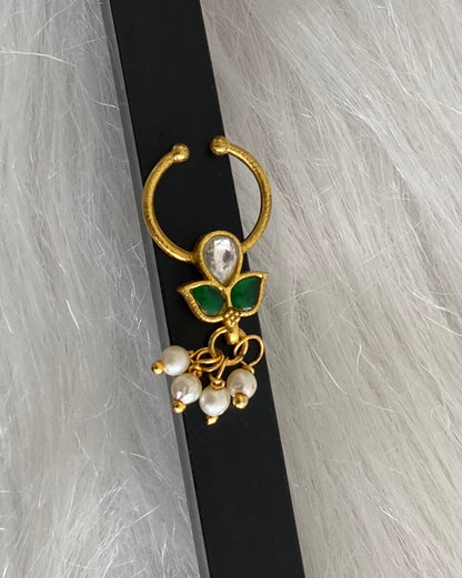 Gold tone kundan jadau green-white stone pearl nose pin/bulakku dj-53801