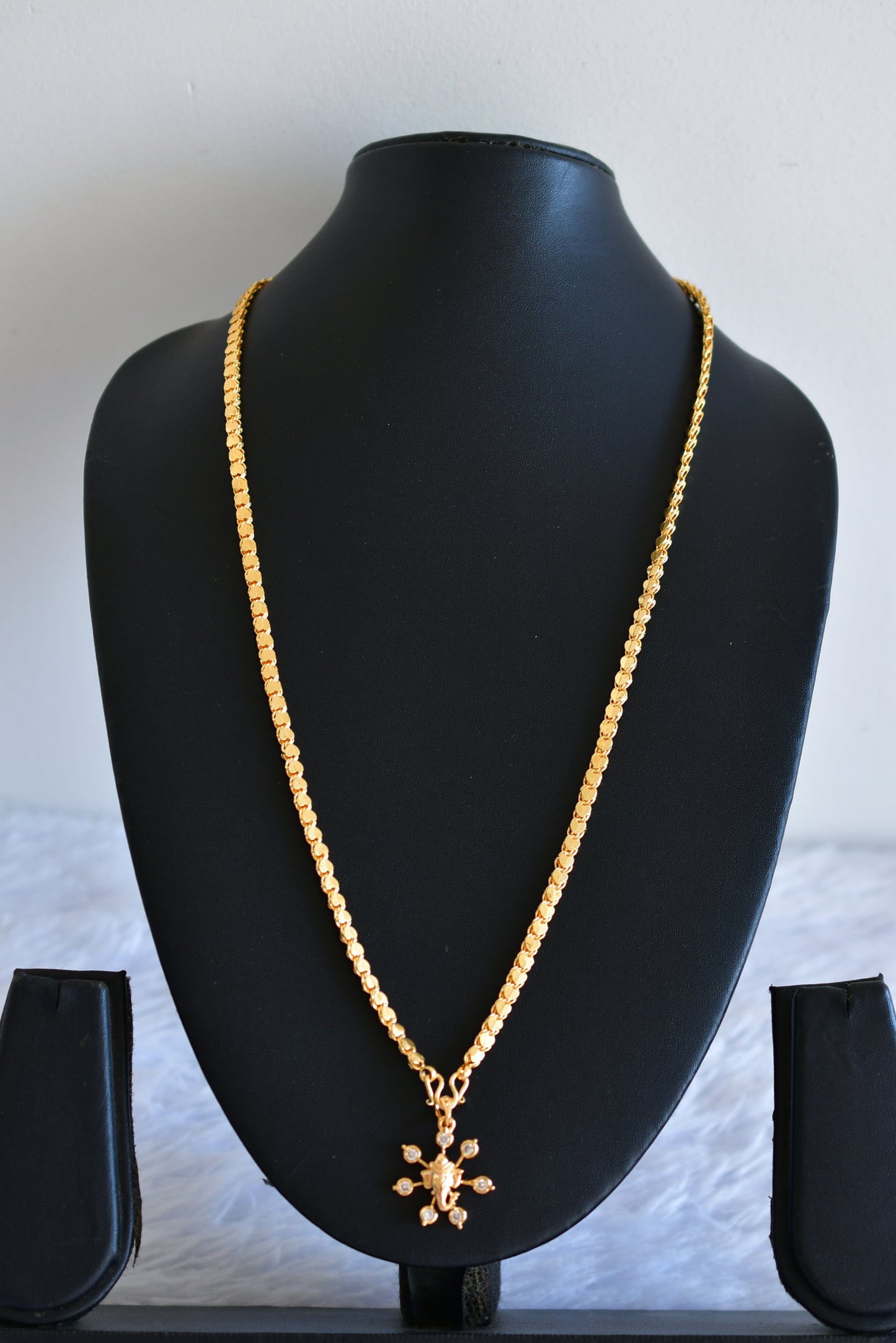 Gold tone 24 inches chain with AD Ganesha pendant dj-52250