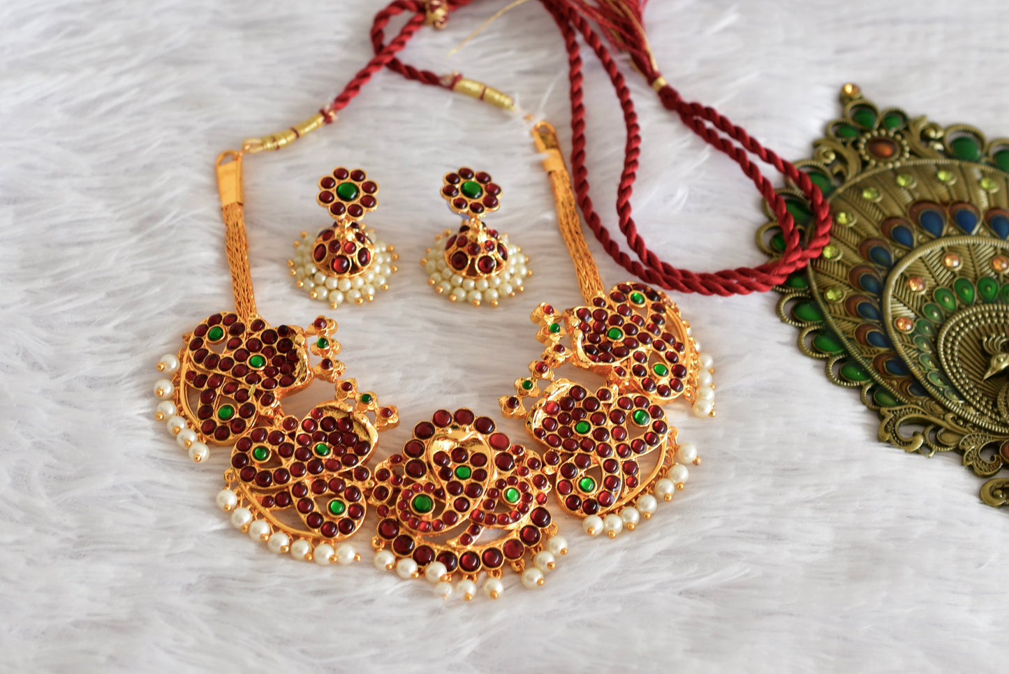 Gold tone kemp-green Shri Naagar necklace set dj-52354