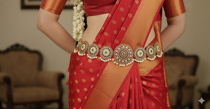 Gold tone precious kemp-green-white pearl round waist band dj-52306