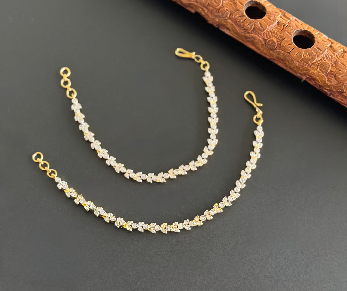 Two tone cz white stone ear side chain dj-51362