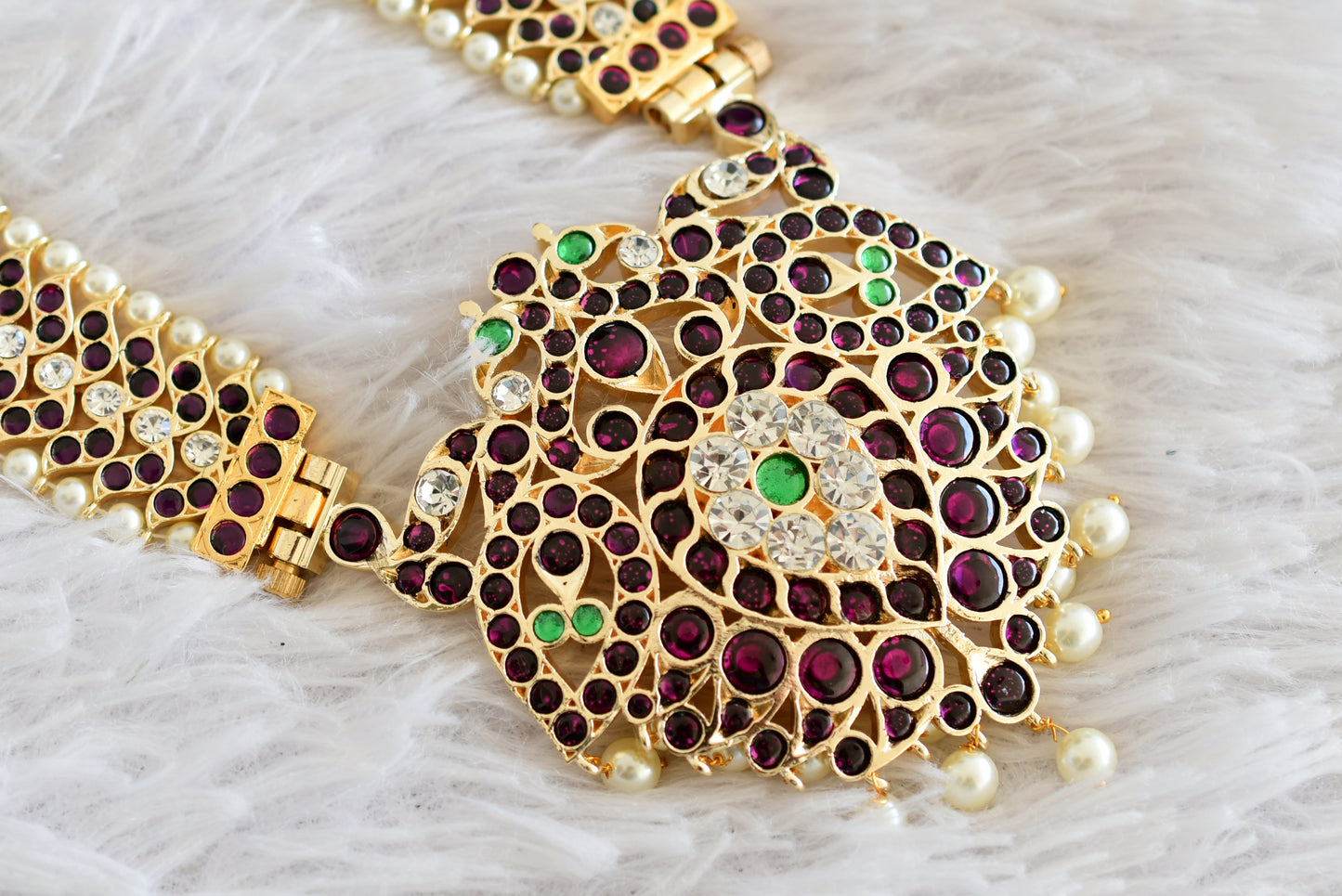 Gold tone precious kemp-green white pearl peacock haar Dj-52527