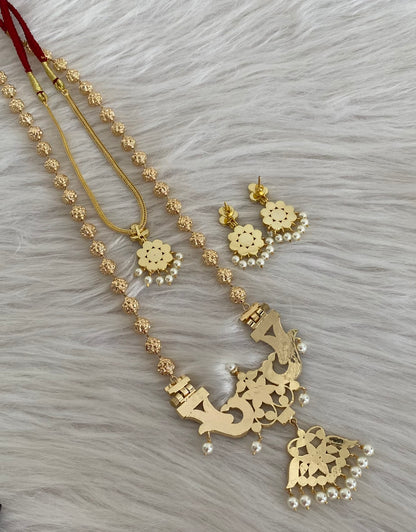 Gold tone precious kemp-green-white pearl peacock nakshi beaded combo set dj-54943