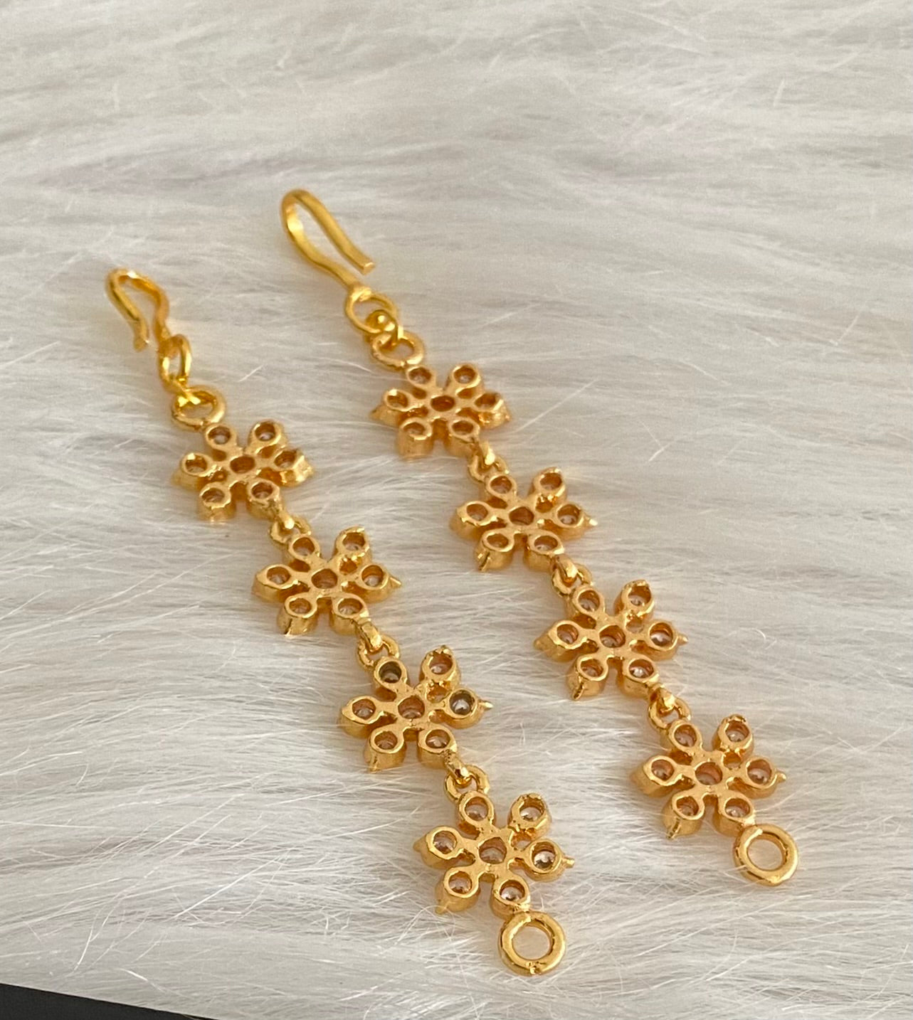 Gold tone AD white stone flower ear side chain dj-53858