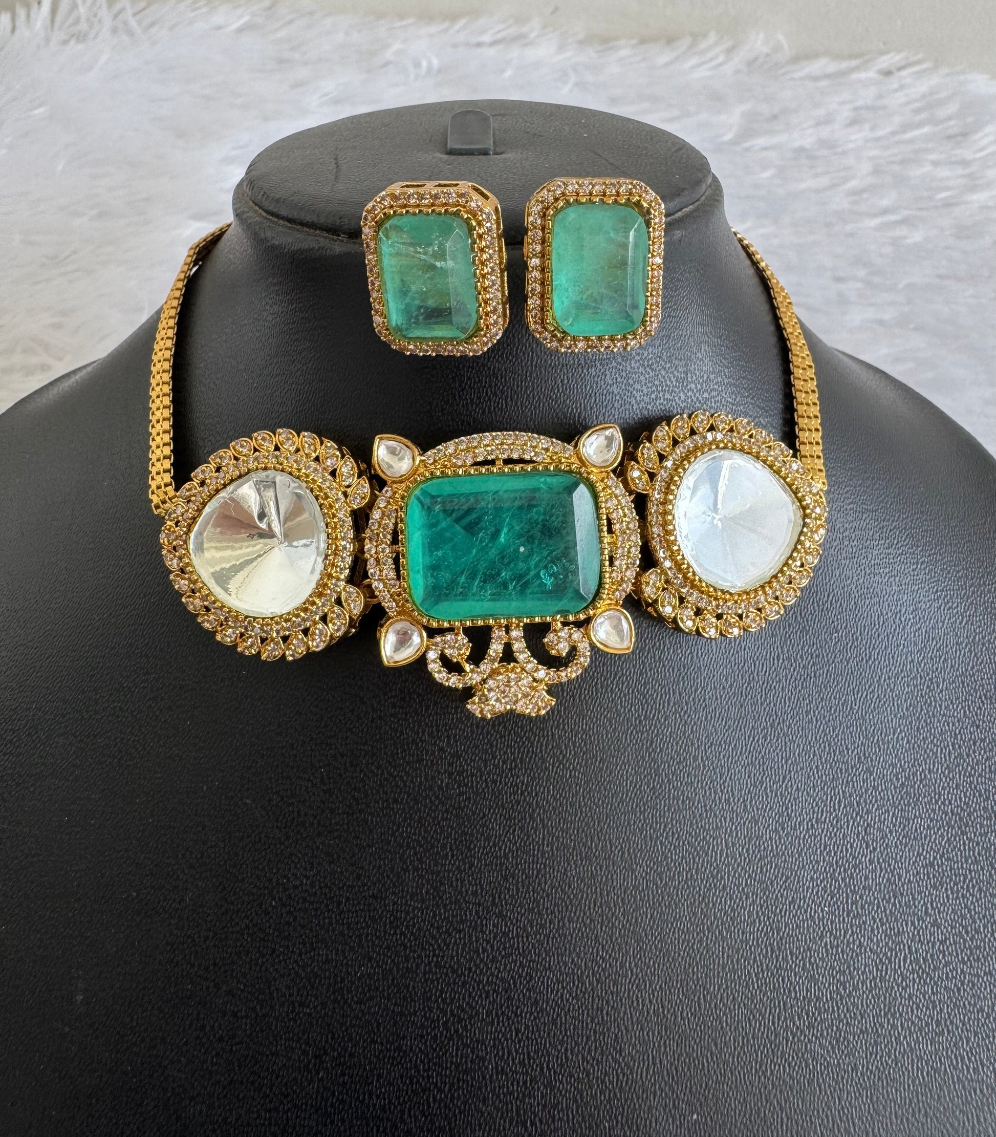 Antique gold tone cz big stone white-sea green choker necklace set dj-51083