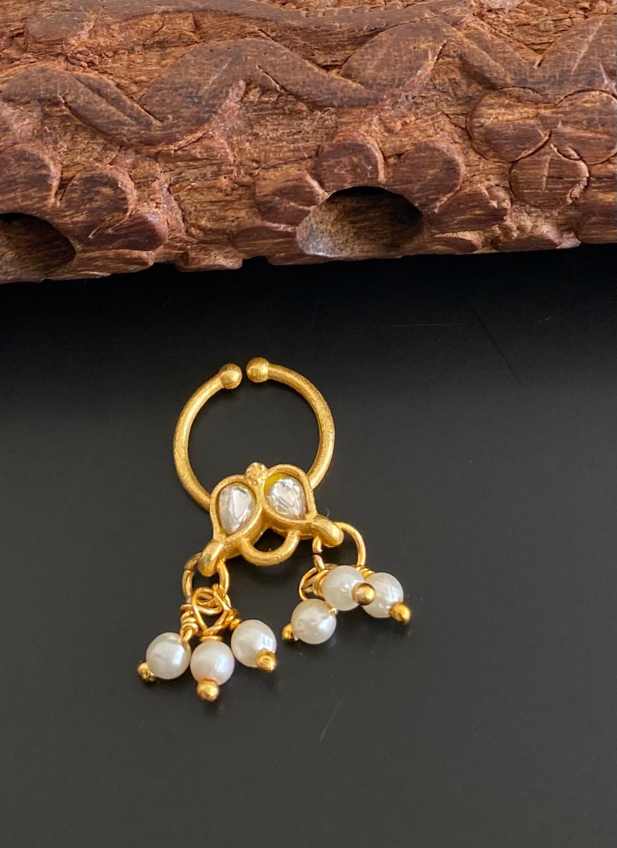 Gold tone kundan jadau white stone pearl nose pin/bulakku dj-53808