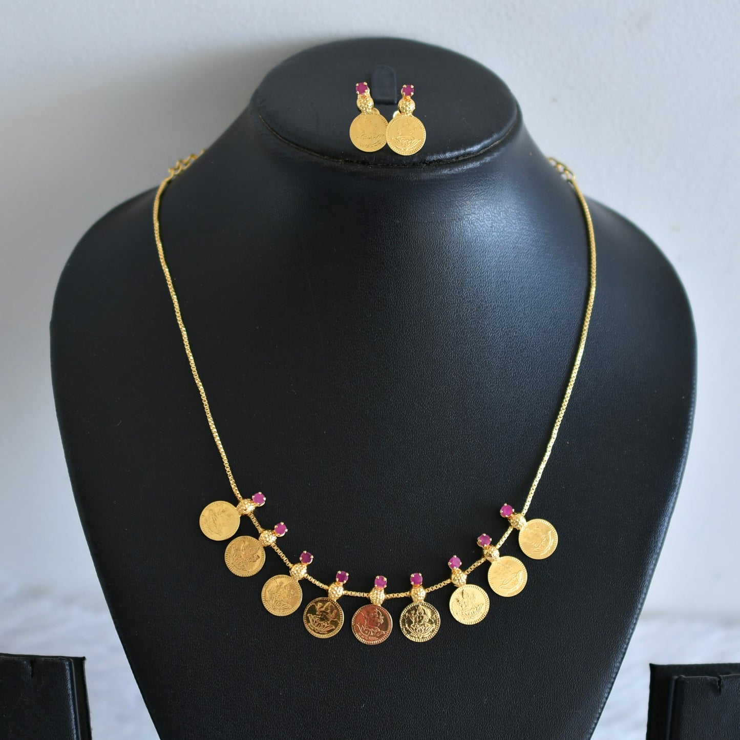 Gold tone pink stone lakshmi coin necklace set dj-50282