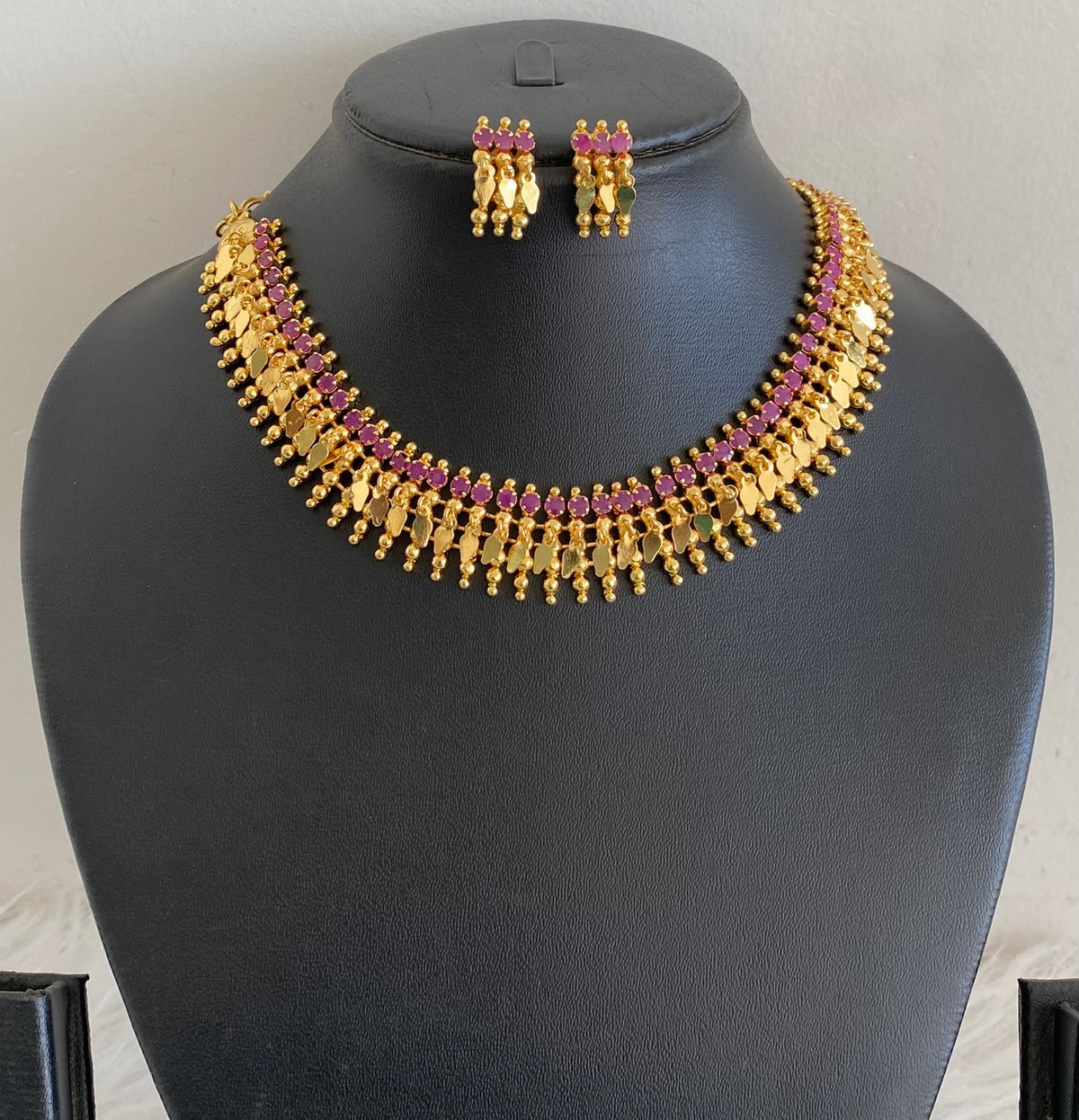 Gold tone AD ruby stone elakka thali choker necklace set dj-55024
