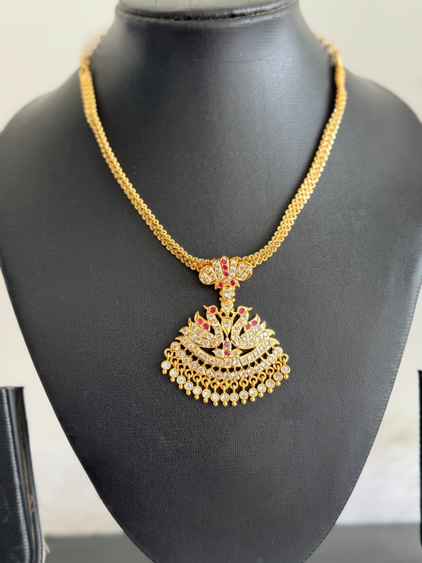 Gold tone south indian AD pink-white swan attigai/necklace dj-51741