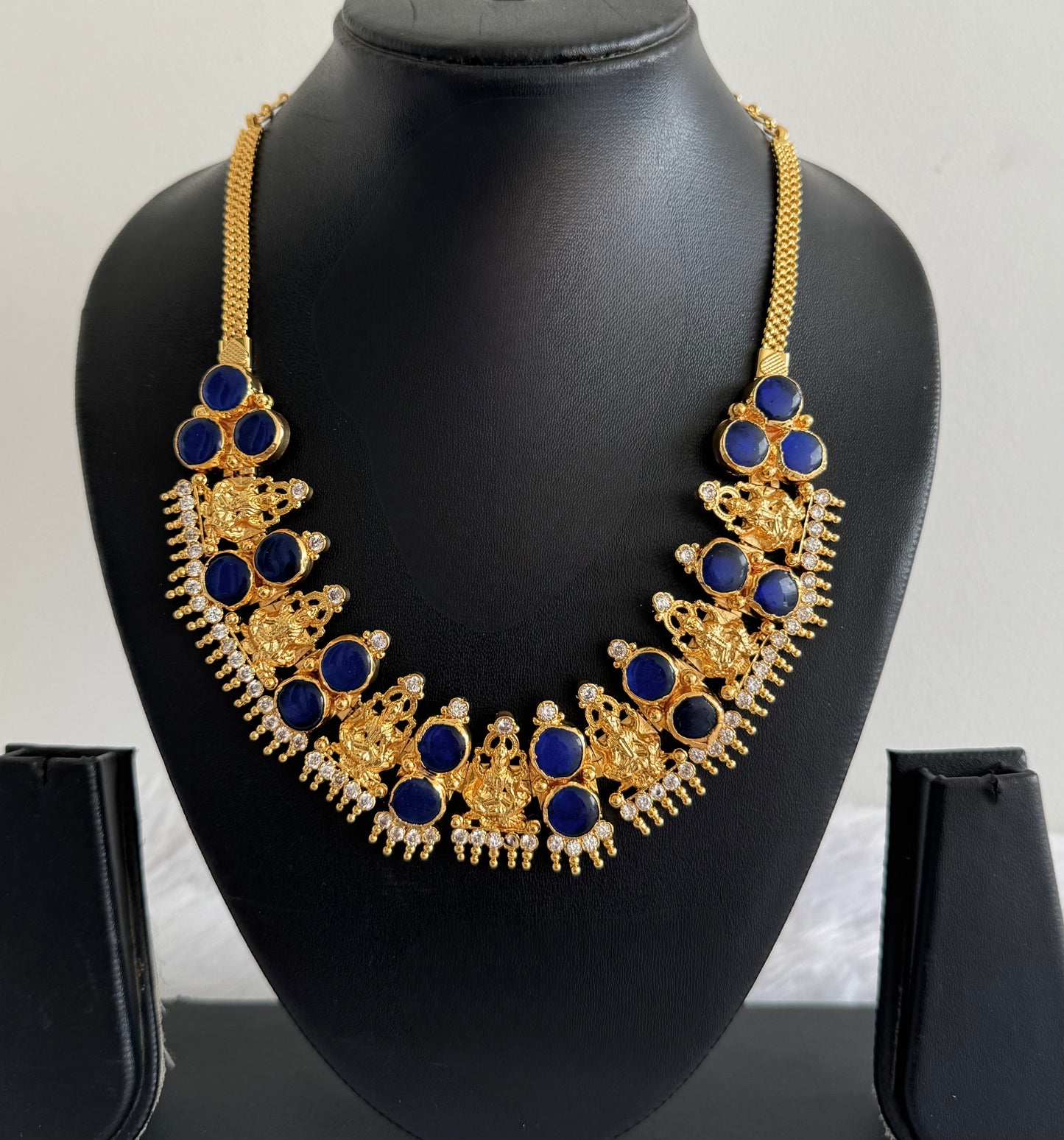 Gold tone blue-white kerala style round Lakshmi necklace dj-51712